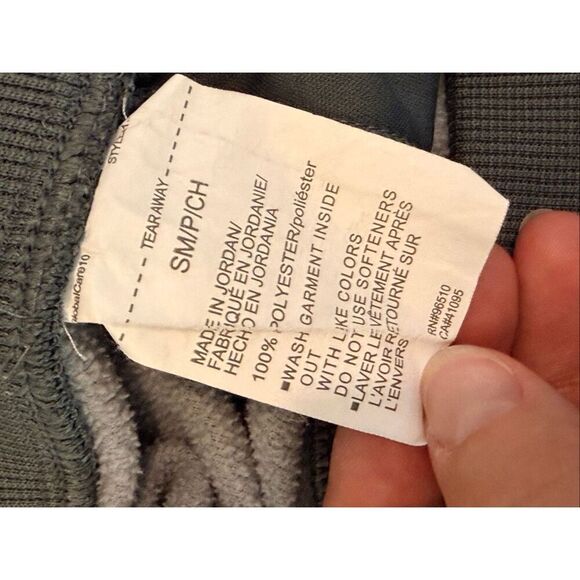 UNDER ARMOUR • COLD GEAR • Heather Gray Loose Fit Jogger Sweat Pants • Size Smal - Picture 9 of 9